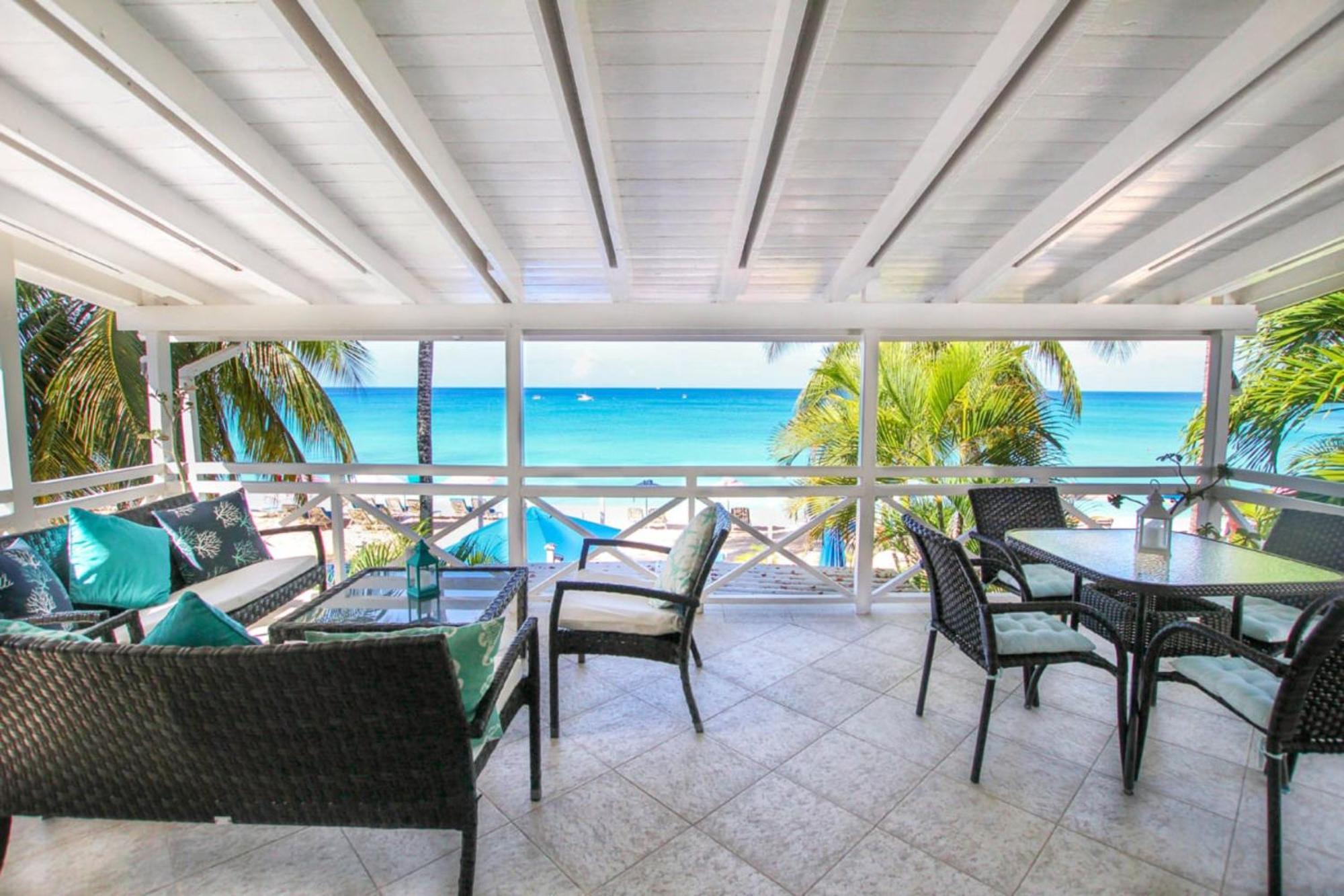 Bora Bora By Blue Sky Luxury Apartment Paynes Bay Room photo